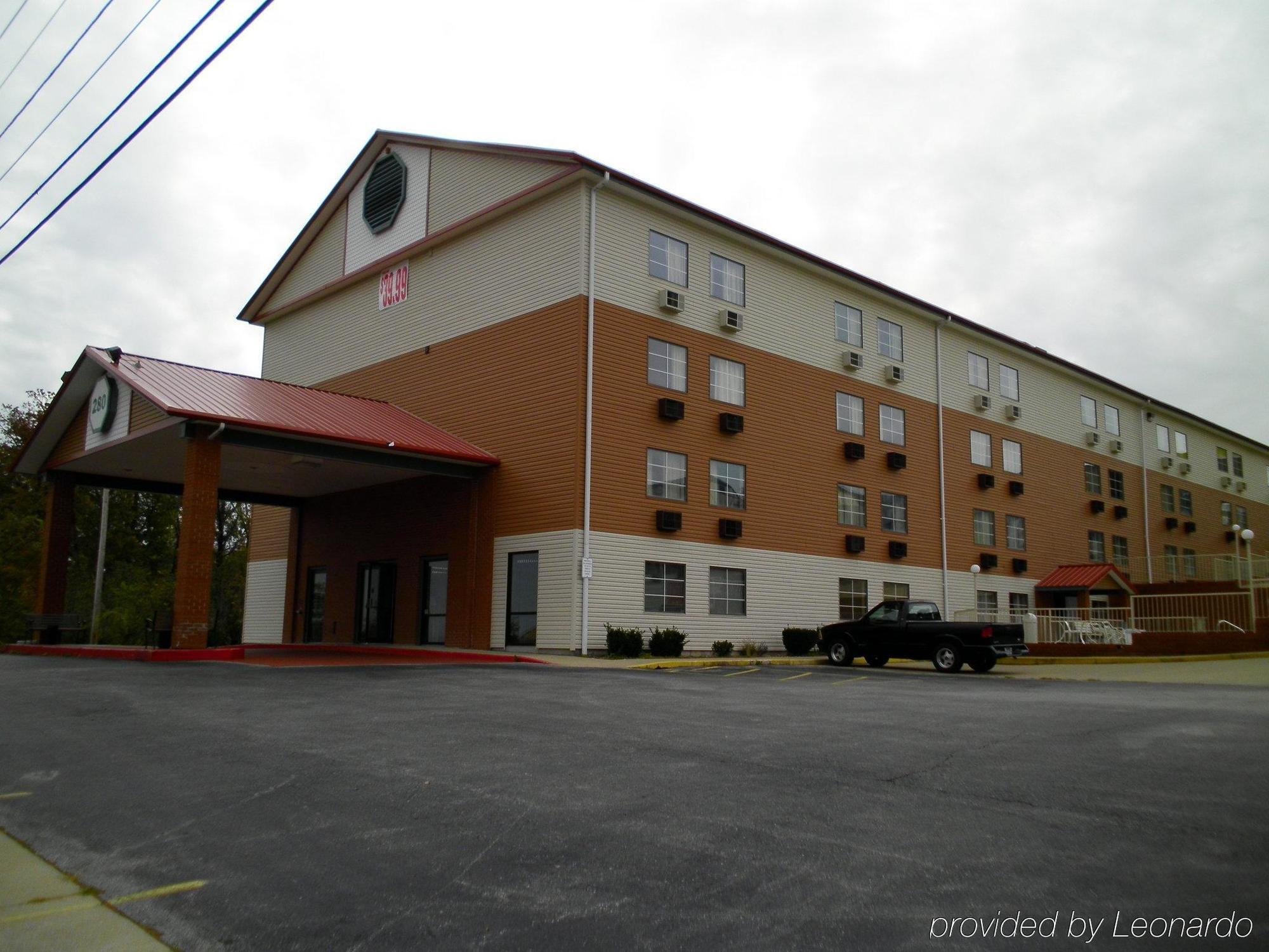 Grand View Inn & Suites Branson Exterior photo