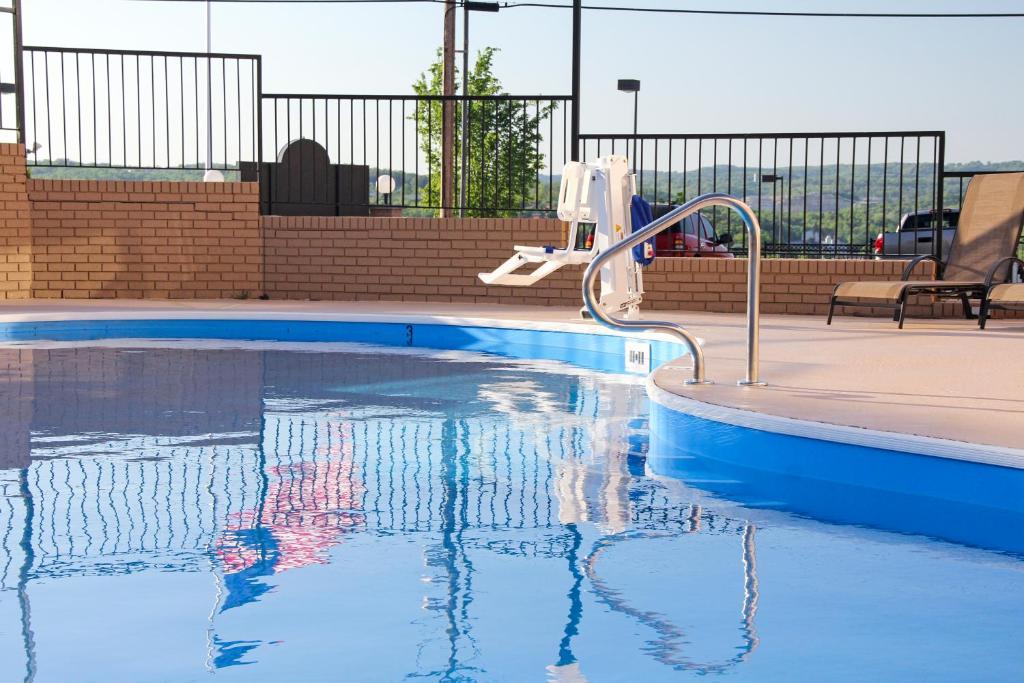 Grand View Inn & Suites Branson Exterior photo